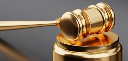 spraakmakende-uitspraak-geweld-gebruiken-tegen-een-patient-hanze-advocaat